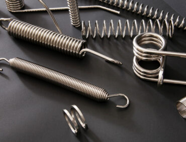 Metal springs in different sizes